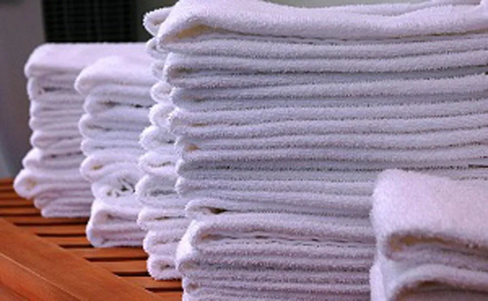 Dz. White Bath Towels 22" x 44" - 6 lbs/dz